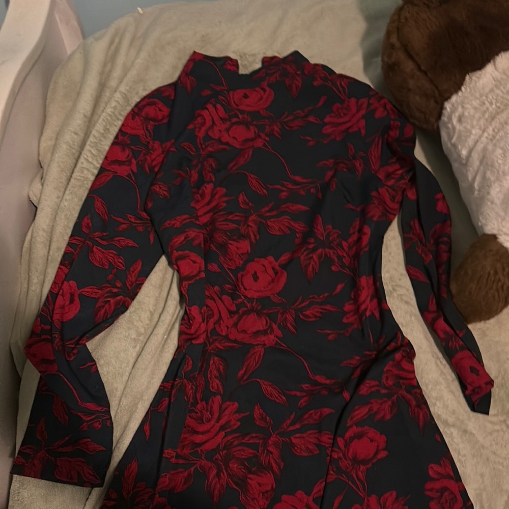 a mid of colors, very beautiful dress,